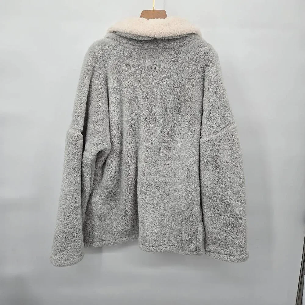 Hammacher Schlemmer Pullover Lounge Sweater Size Medium Gray Plush Warm Cozy Win